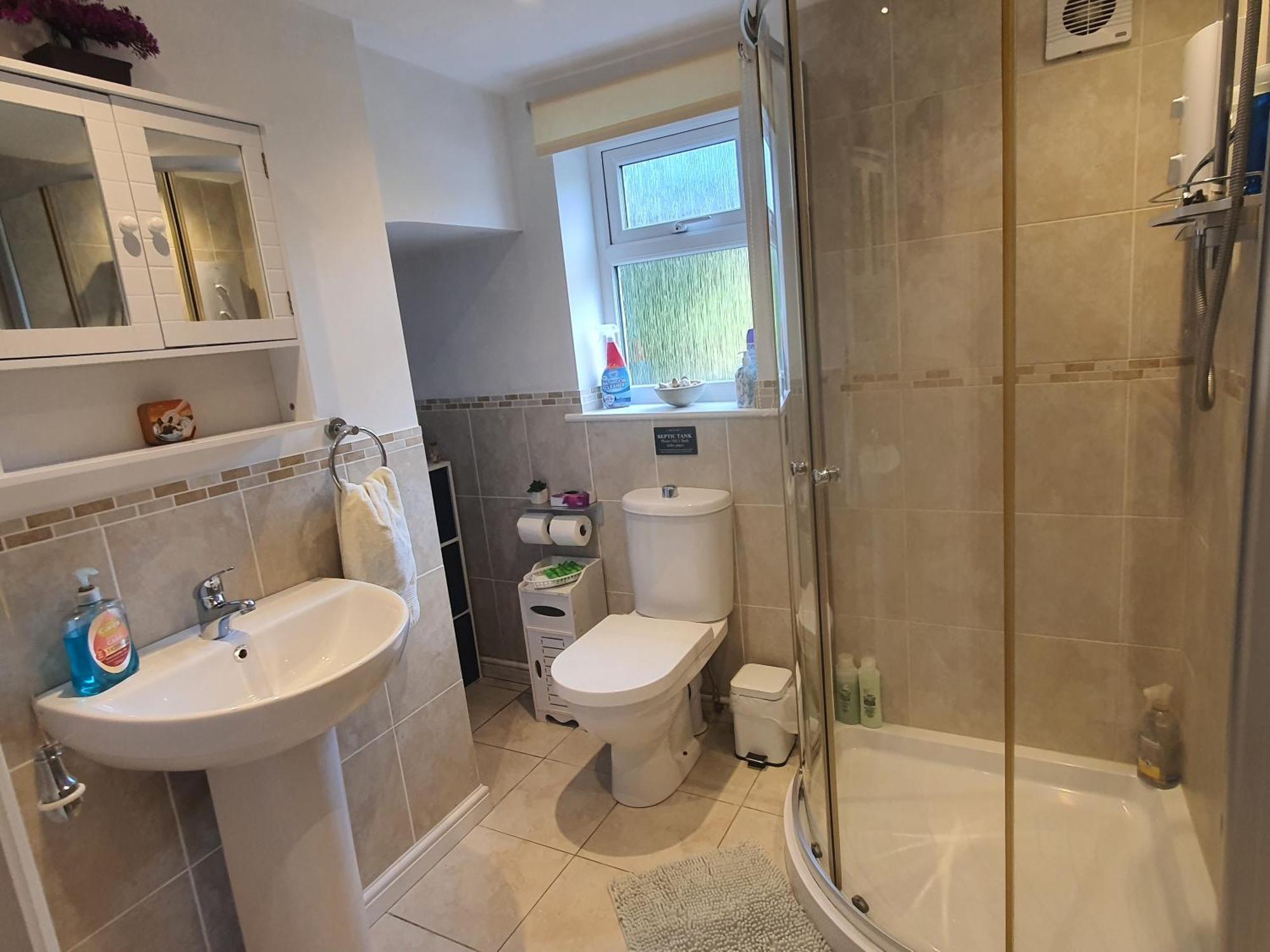 Idyllic 2 Bedroom Self-Contained Upsidedown Annexe Llandrindod Wells Ngoại thất bức ảnh