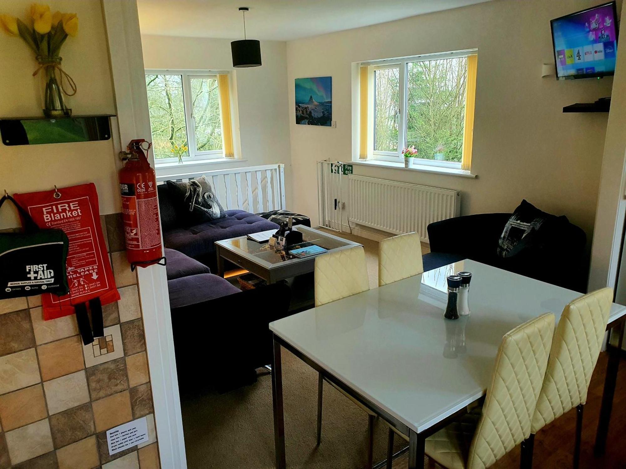 Idyllic 2 Bedroom Self-Contained Upsidedown Annexe Llandrindod Wells Ngoại thất bức ảnh
