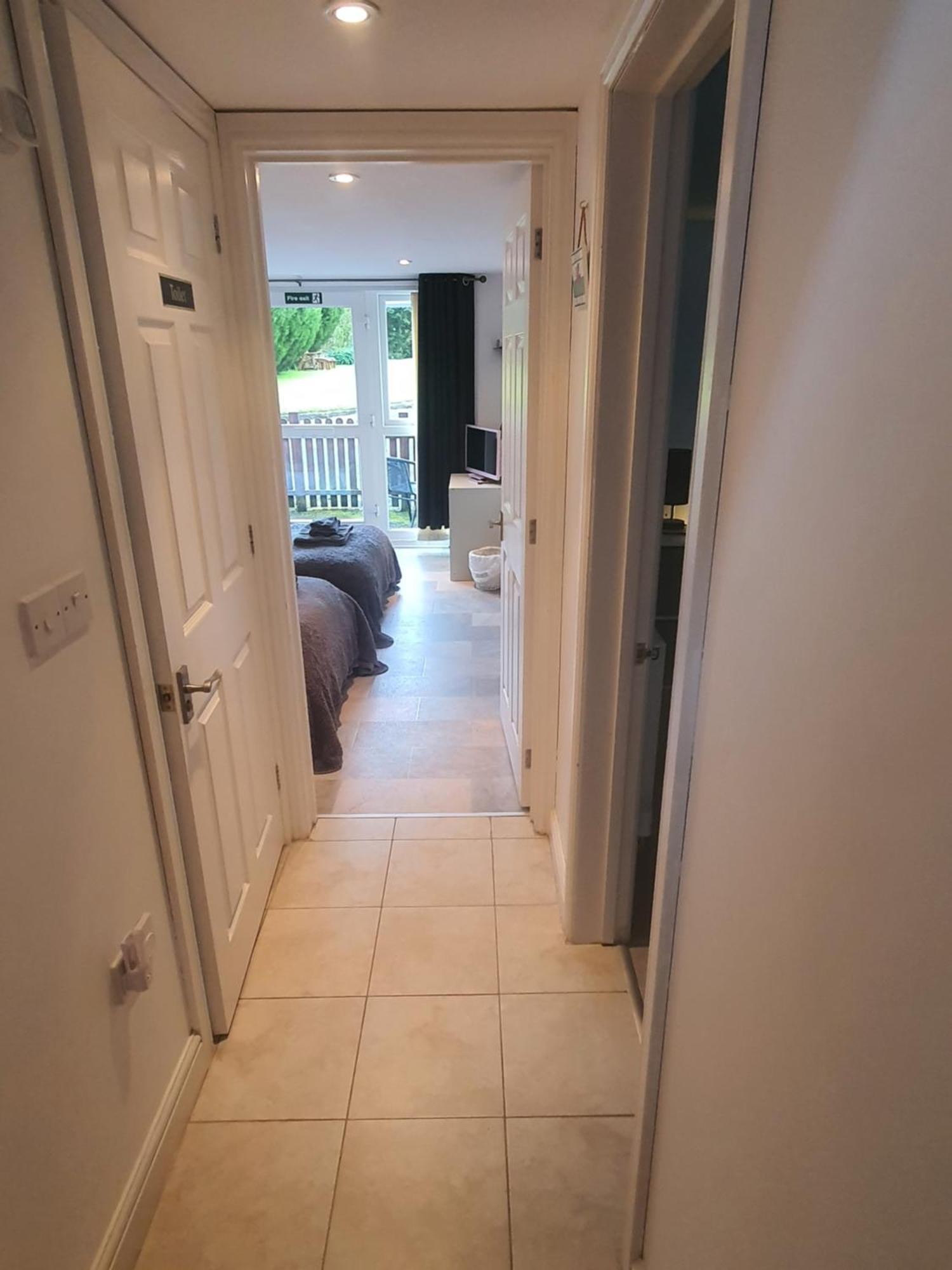 Idyllic 2 Bedroom Self-Contained Upsidedown Annexe Llandrindod Wells Ngoại thất bức ảnh