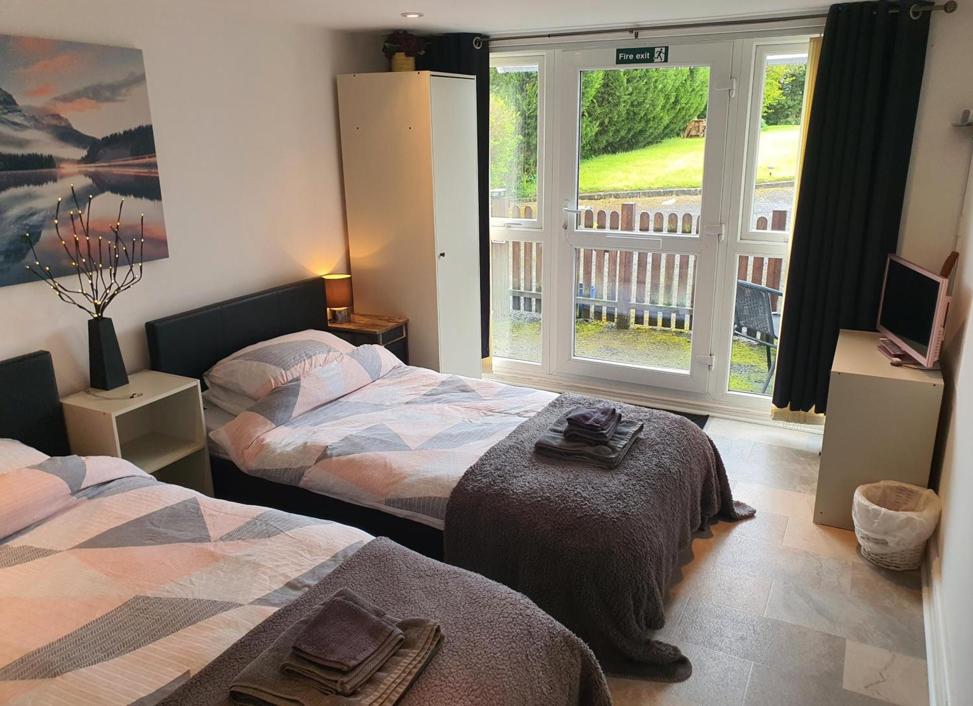 Idyllic 2 Bedroom Self-Contained Upsidedown Annexe Llandrindod Wells Ngoại thất bức ảnh