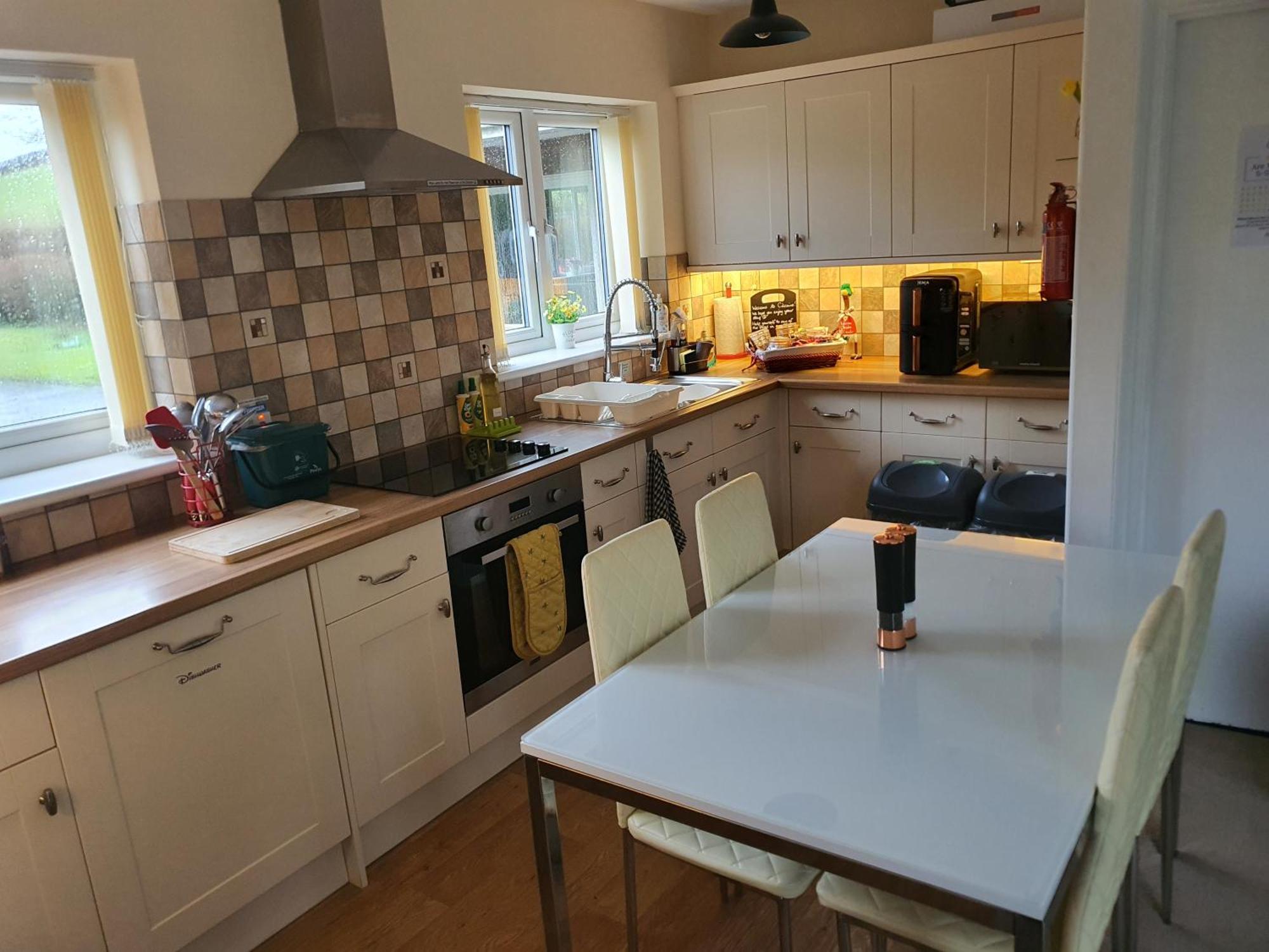 Idyllic 2 Bedroom Self-Contained Upsidedown Annexe Llandrindod Wells Ngoại thất bức ảnh